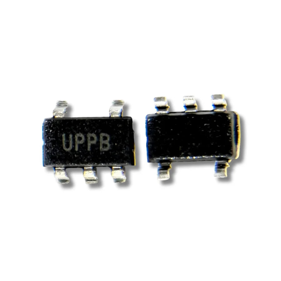 Front and back view of MCP1824T-1202E/OT LDO Voltage Regulator 1.2V